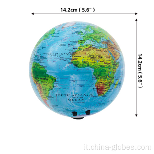 Sfera terrestre del globo rotante magica illuminata